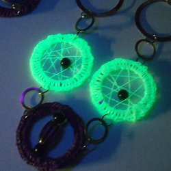 Kreinik glow-in-the-dark thread makes fun jewelry